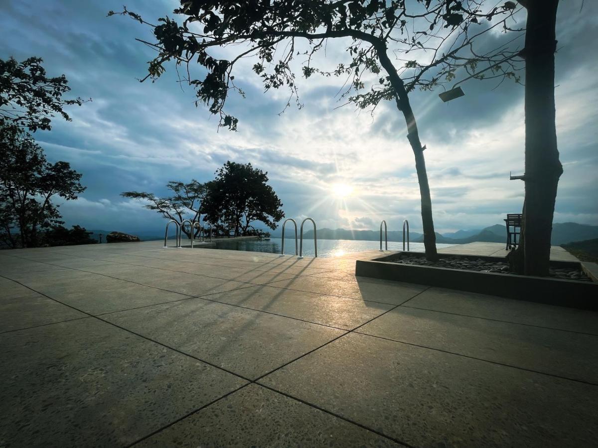 Haze&Kites Resort Munnar Exterior foto