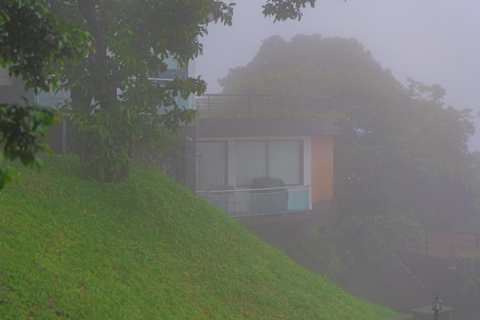 Haze&Kites Resort Munnar Exterior foto